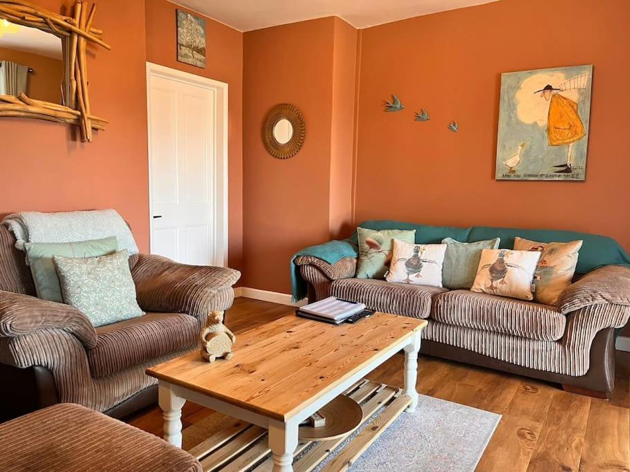 Blue Anchor House - Seaview, Hot Tub Apartments المظهر الخارجي الصورة