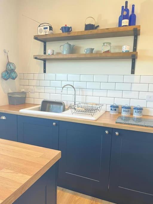 Blue Anchor House - Seaview, Hot Tub Apartments المظهر الخارجي الصورة