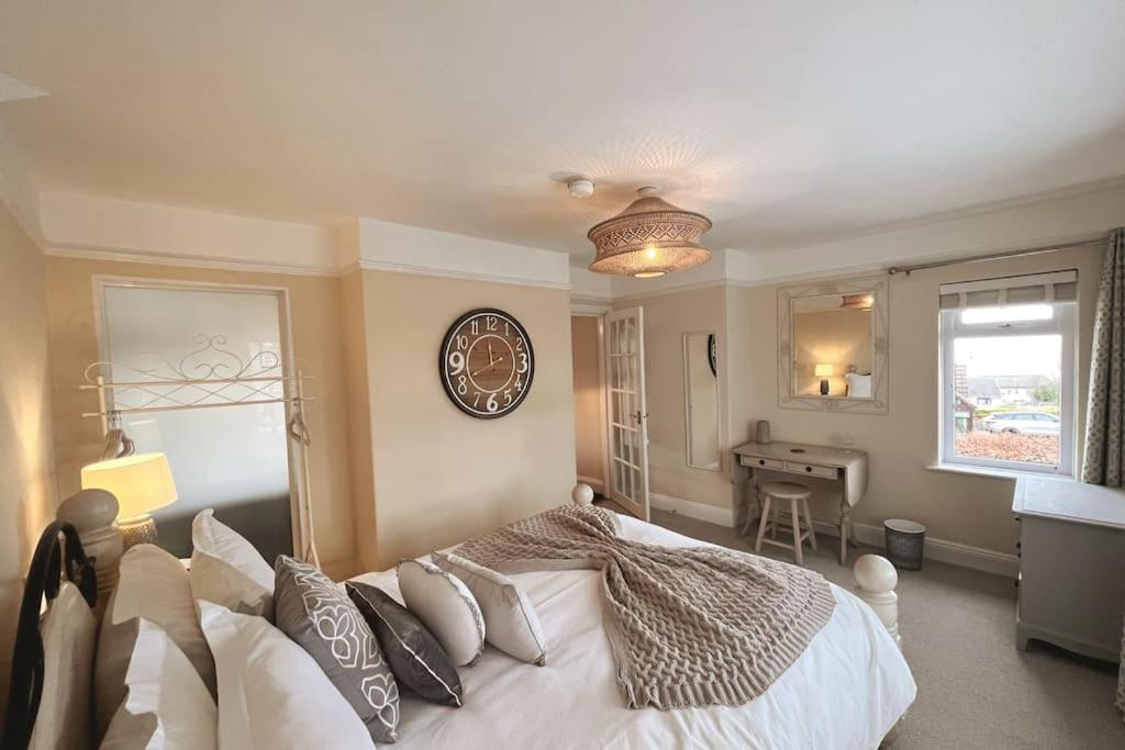Blue Anchor House - Seaview, Hot Tub Apartments المظهر الخارجي الصورة