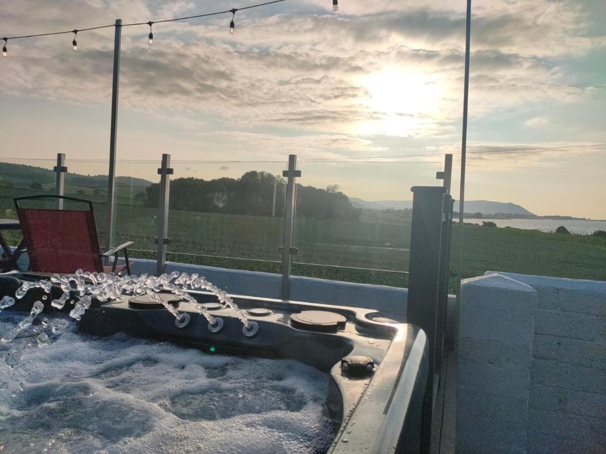 Blue Anchor House - Seaview, Hot Tub Apartments المظهر الخارجي الصورة