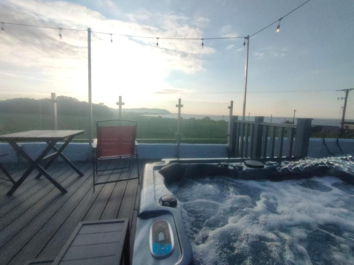Blue Anchor House - Seaview, Hot Tub Apartments المظهر الخارجي الصورة